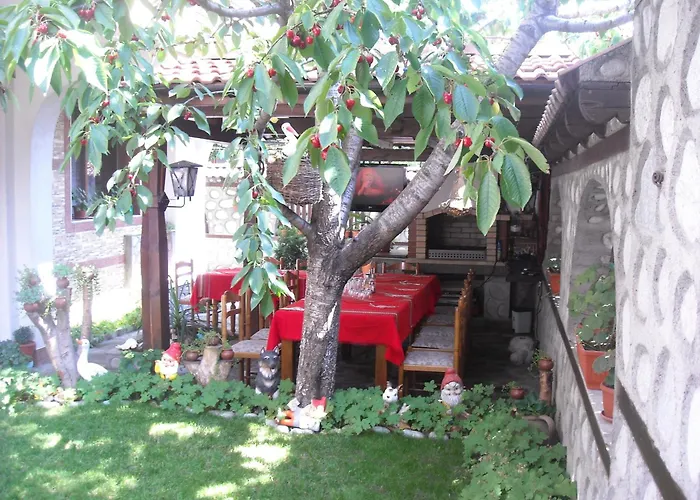 Boyadjiyski Guest house 3*